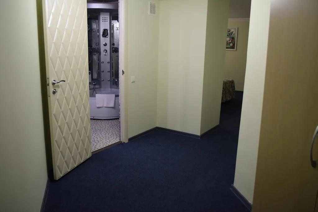 Baiterek Premium Hotel Asztana 3*,